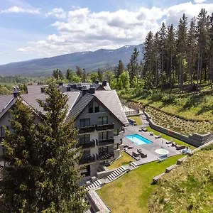 https://czarny-kamien-resort-and-spa.szklarskaporebahotels.net